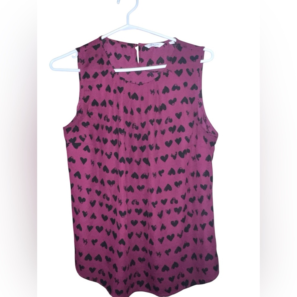 ⭐️⭐️Reitman’s Purple Blouse With Black Hearts